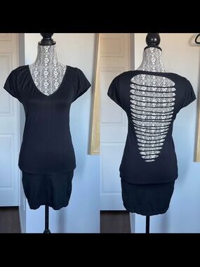 Vintage Y2K 2000s Stretchy Gothcore Cut Out Back Dress/Long Top. Medium/Large